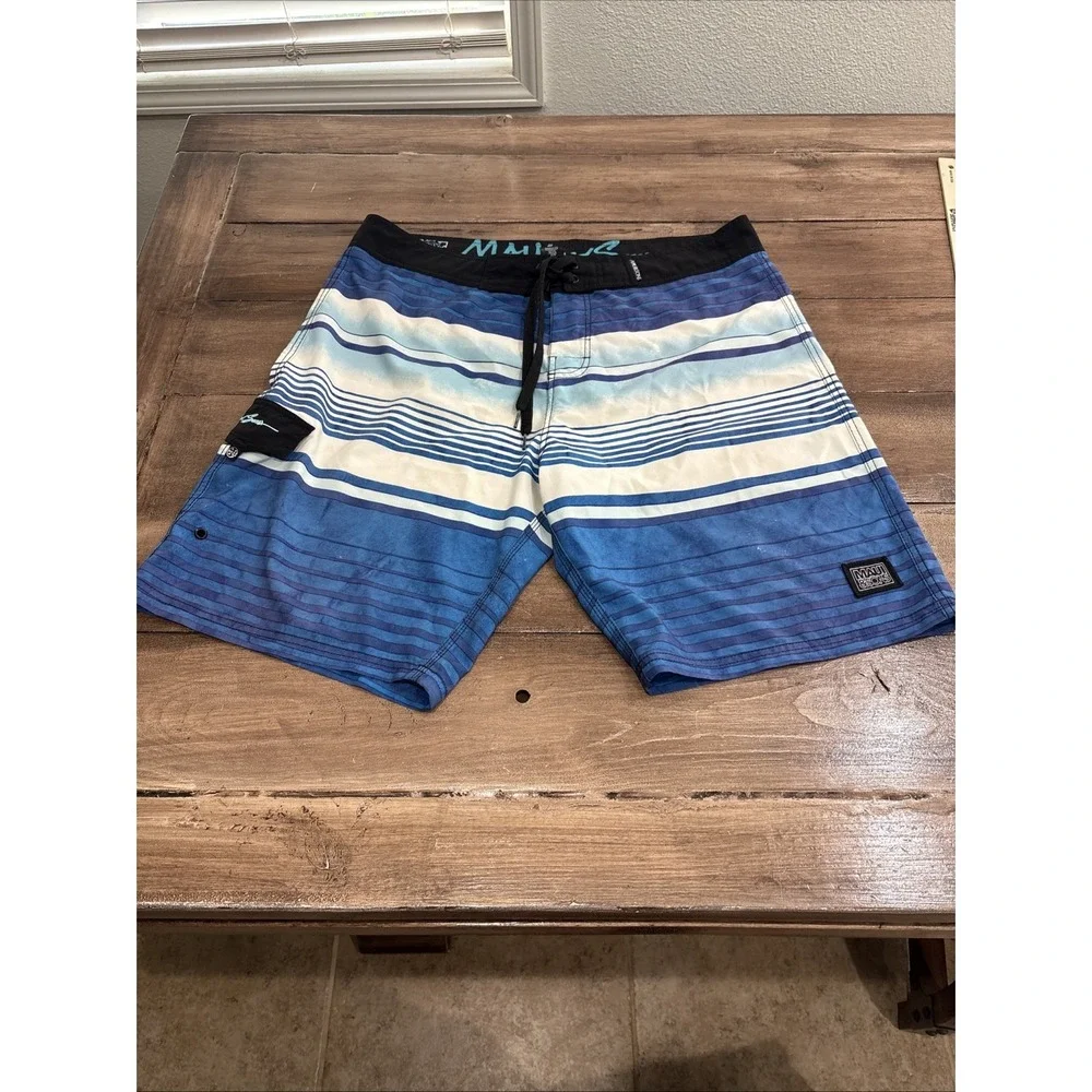 Board Shorts MAUI AND SONS Black shark Stretch  White Blue  Swim Trunk‎ Sz 36